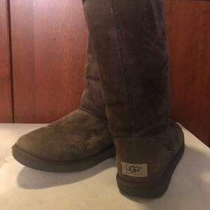 UGG boots, classic tall, dark brown